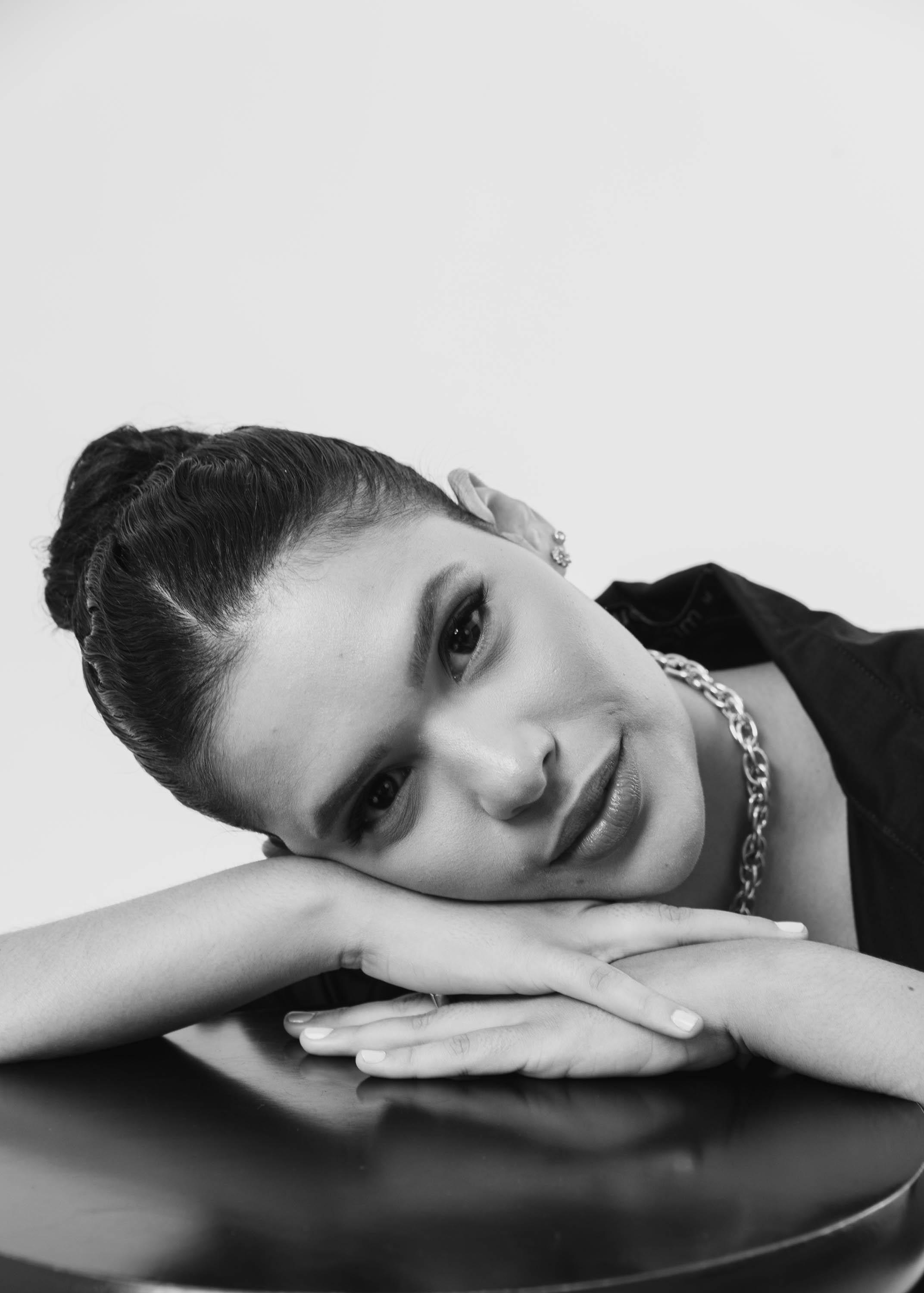 Bia B&W
